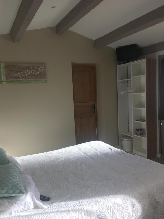 L'atelier Des Coudelières Bed & Breakfast Le Thor